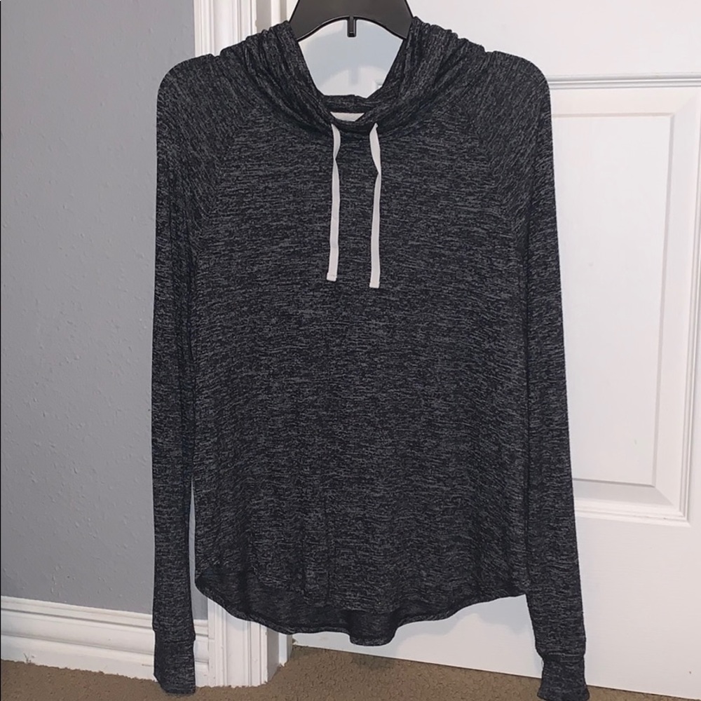 Hollister pullover